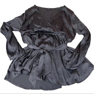 Torrid Plus Size 2 Women’s Long Sleeve Low Cut Blouse Solid Gray Chic #2558